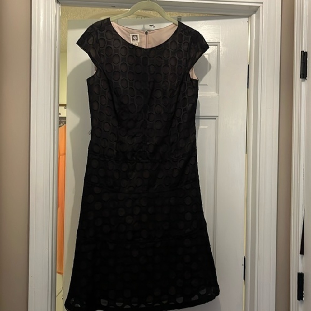 Womens Anne Klein black dot cap sleeve dress size 4